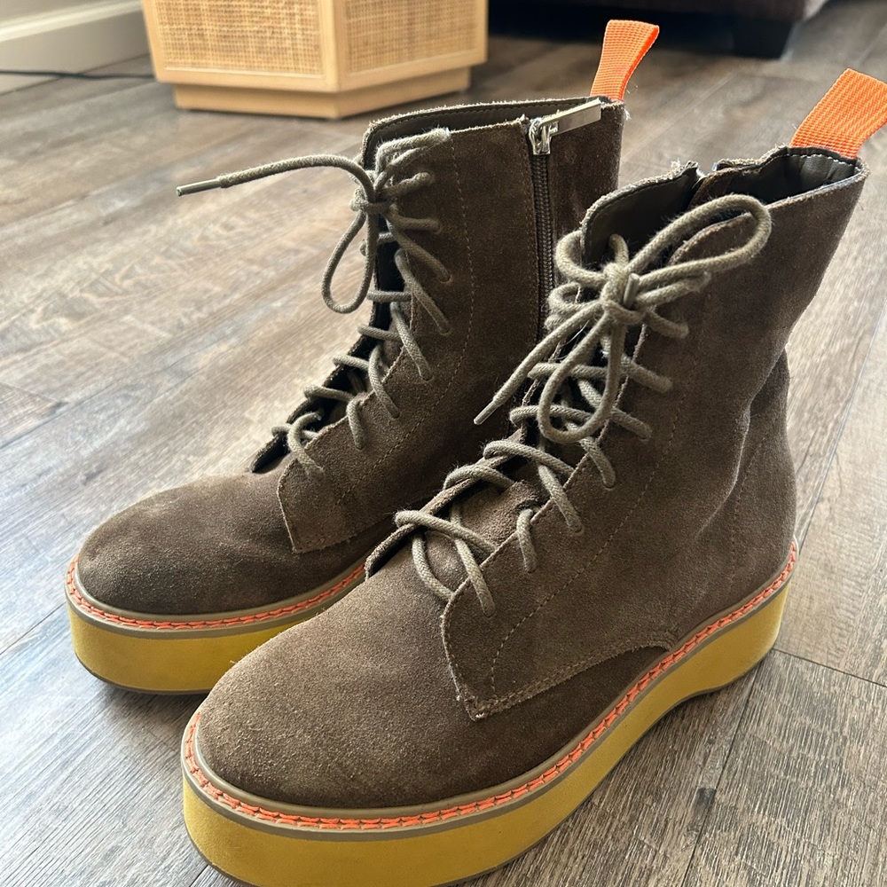 Like new green suede UO boots